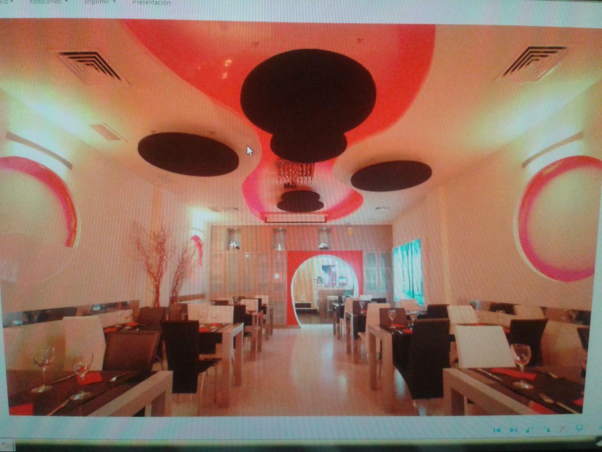 Hostal Texas 2 Fuentes de Ebro Bagian luar foto