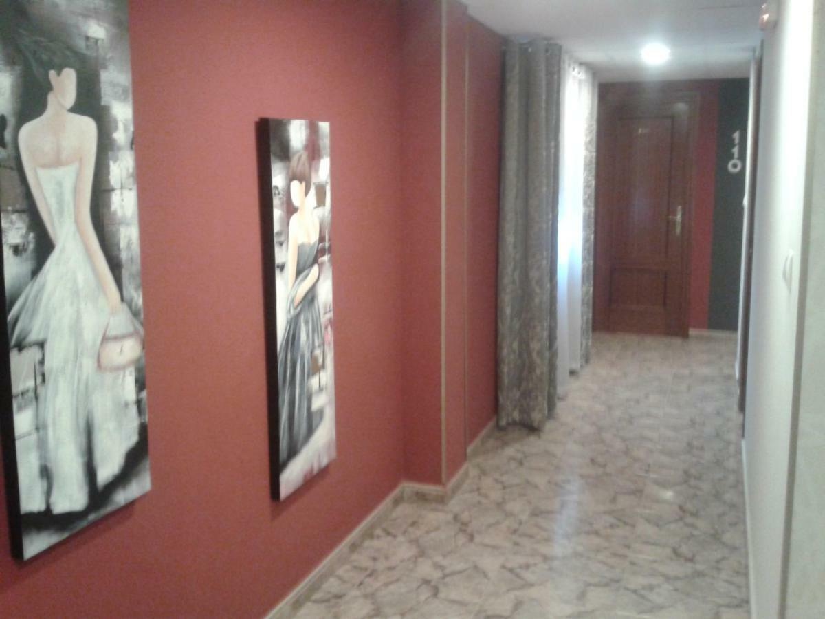 Hostal Texas 2 Fuentes de Ebro Bagian luar foto