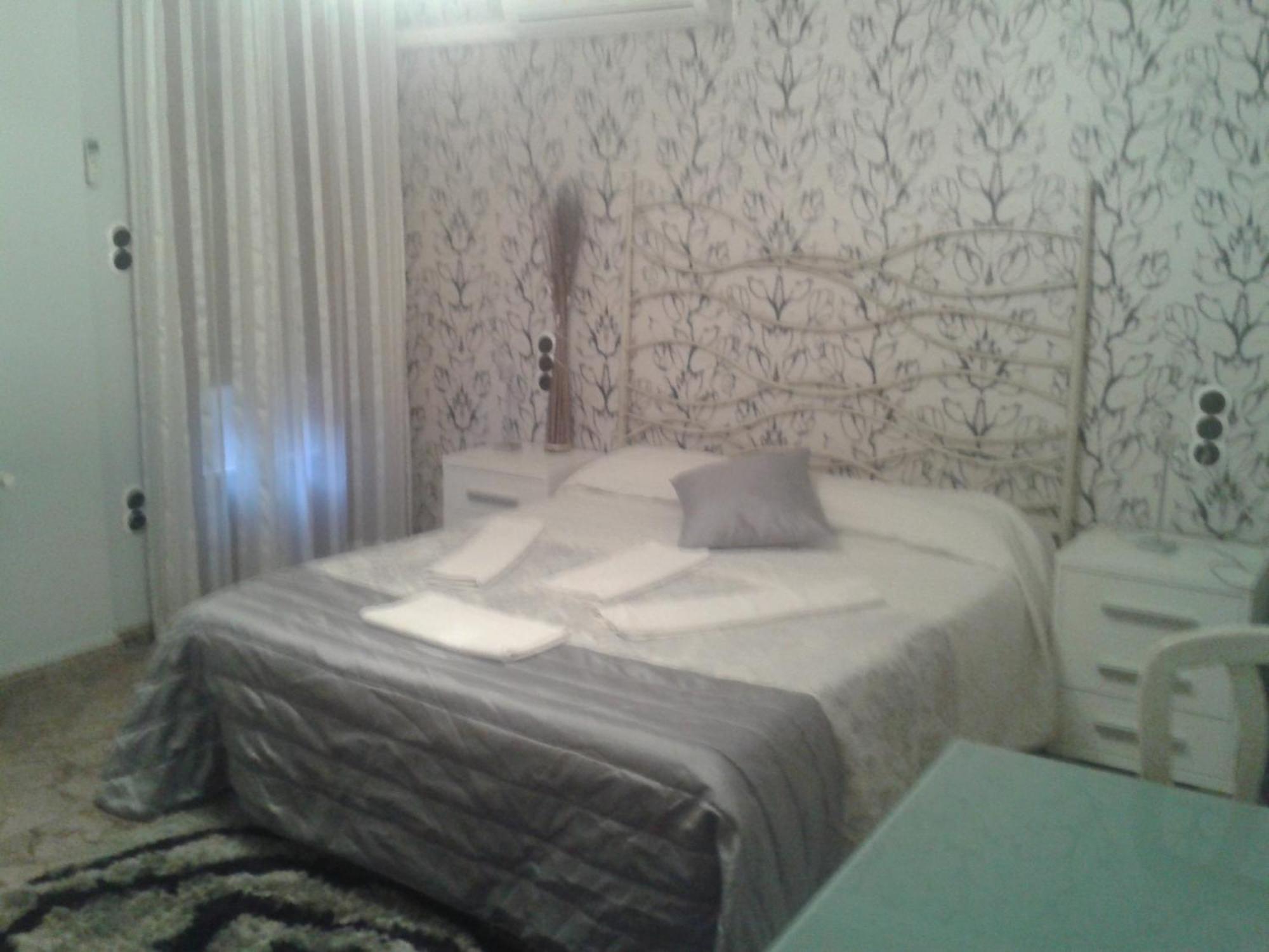 Hostal Texas 2 Fuentes de Ebro Bagian luar foto